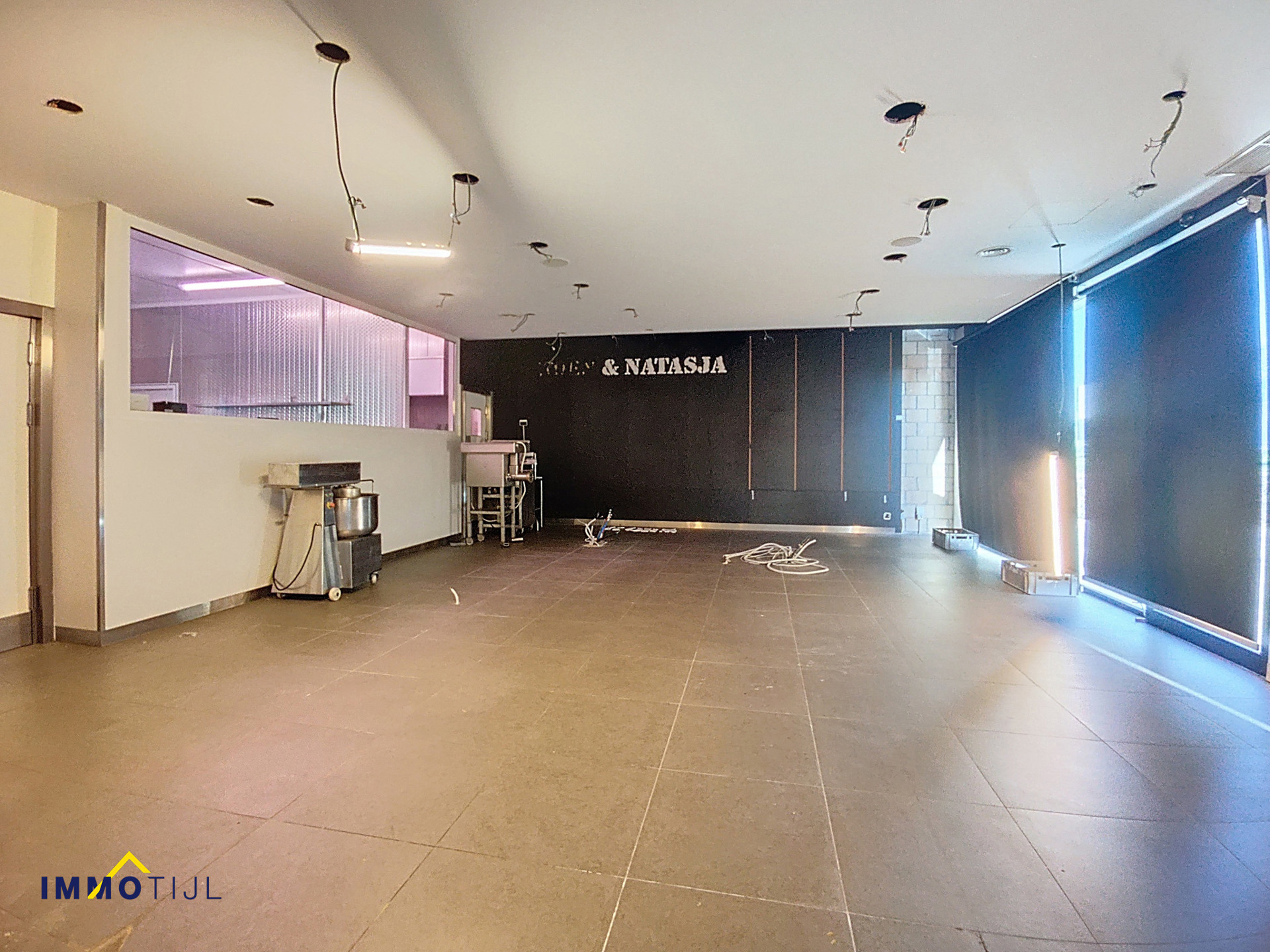 Commercial for rent in Wetteren - photo 2