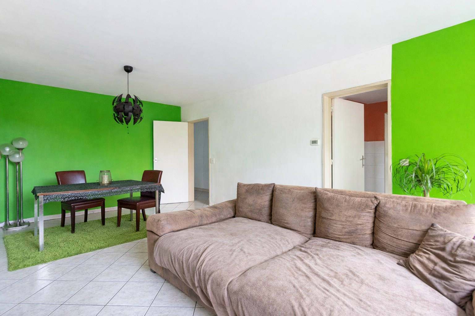 Appartement met 2 slaapkamers en groot terras - foto 3