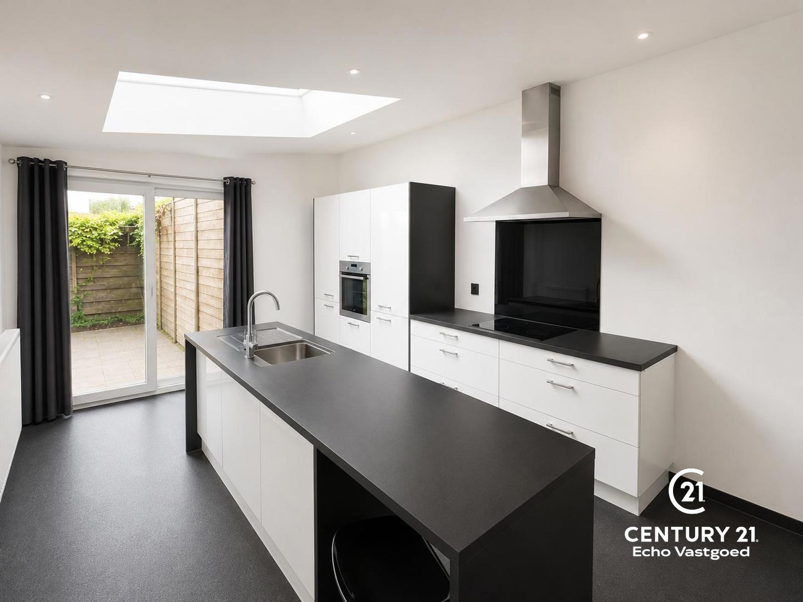 Centraal gelegen, gerenoveerde en instapklare woning - foto 5