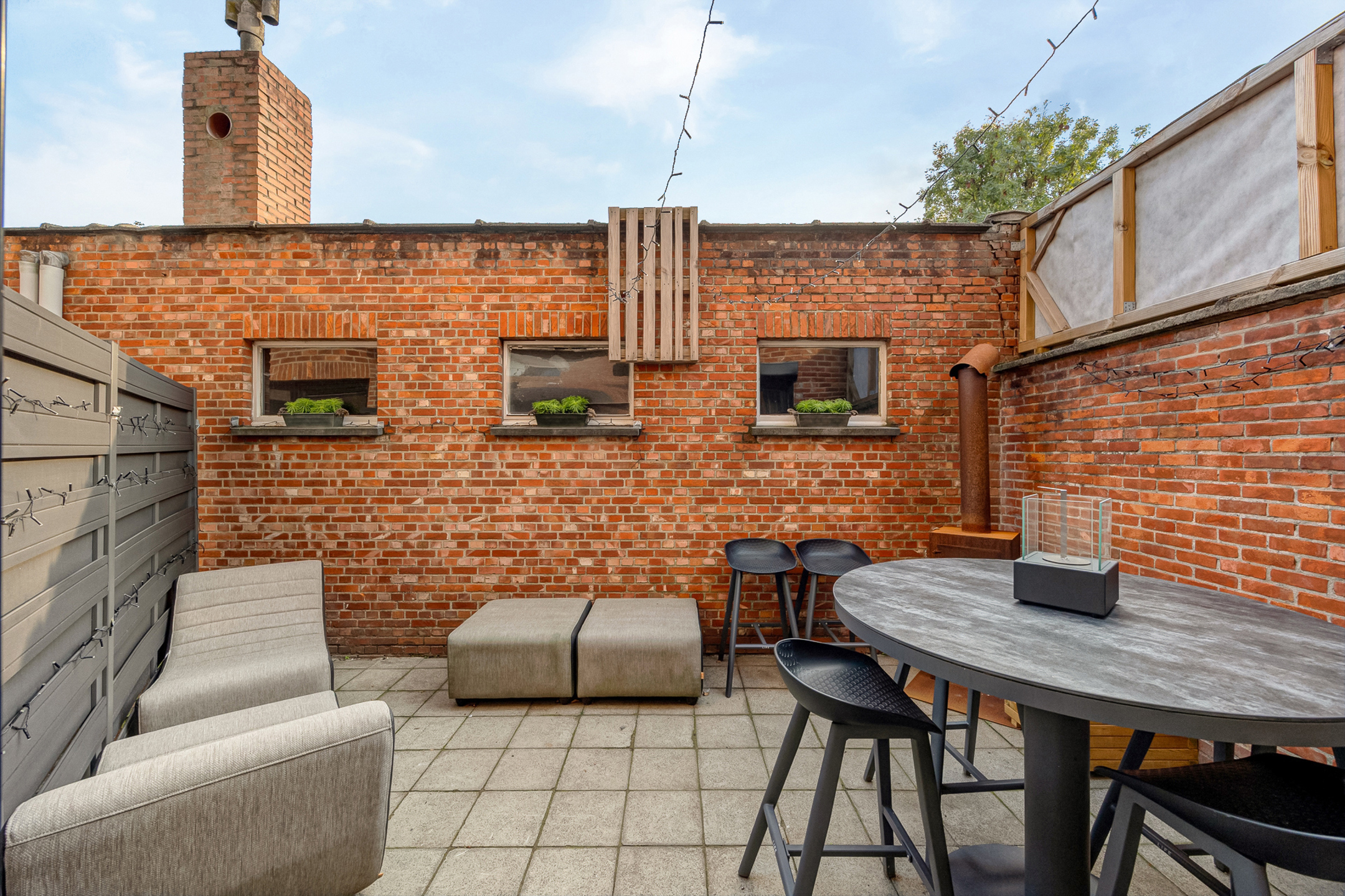 Appartement (totaalrenovatie) met 2 slpks en autostaanplaats - foto 5