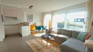 Dit uiterst verzorgd appartement bevindt zich op een rustige ligging in Rumbeke.Alle voorzieningen zoals winkels, openbaar vervoer en ontspanning...