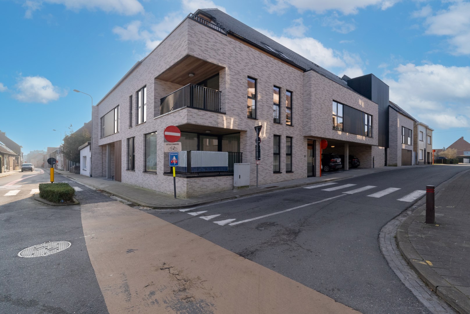 Aangenaam dakappartement met 2 slaapkamers en terras op de tweede verdieping, in Residentie Escautval. - foto 1