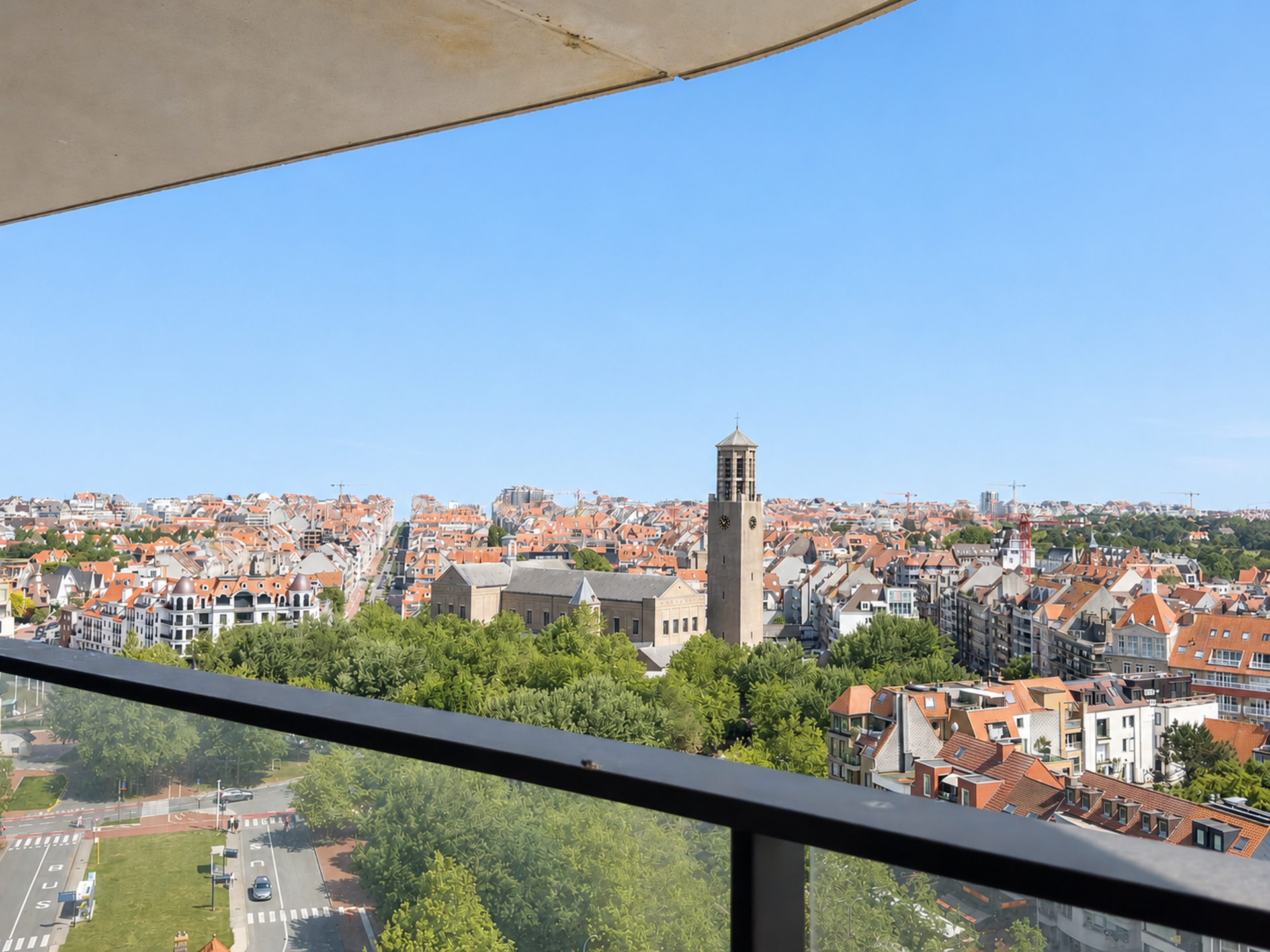 Exclusief en prachtig 2SLK-appartement met royaal terras en open zicht gelegen in The Tower - foto 4