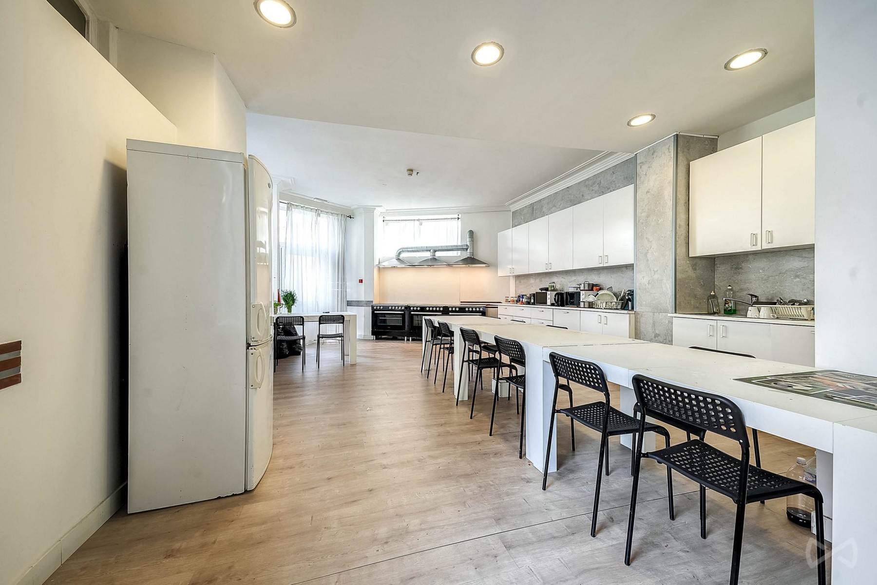 Maison à vendre à Liège avec 16 chambres - photo 3