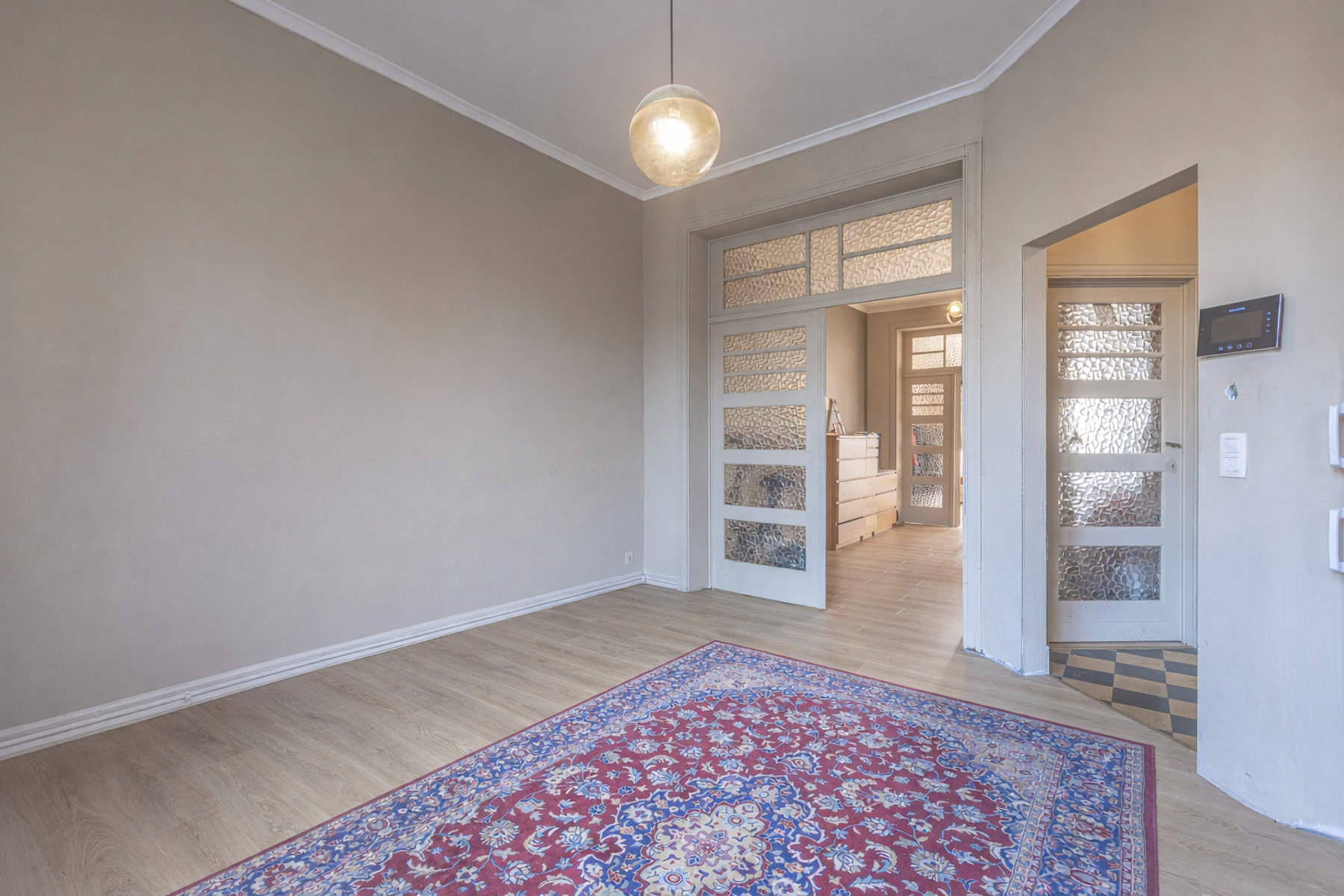 Ruim en opgefrist appartement met één slaapkamer. - foto 5