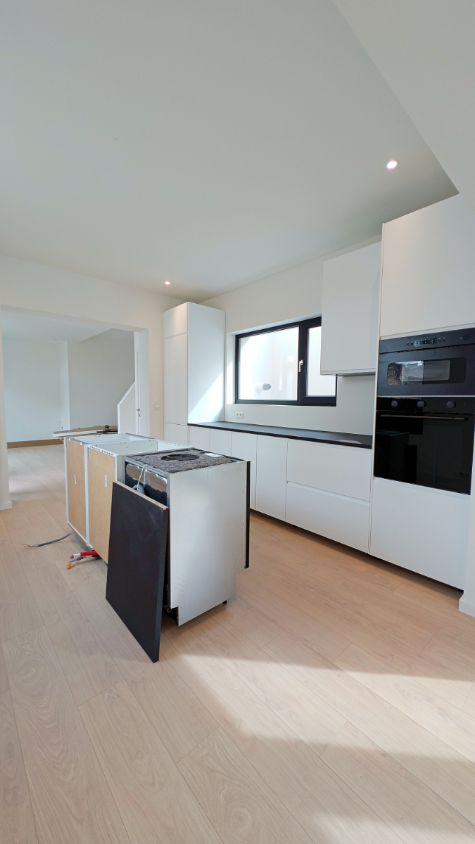 Volledig gerenoveerde woning in hartje Bornem ‒ instapklaar &amp; met karakter - foto 4