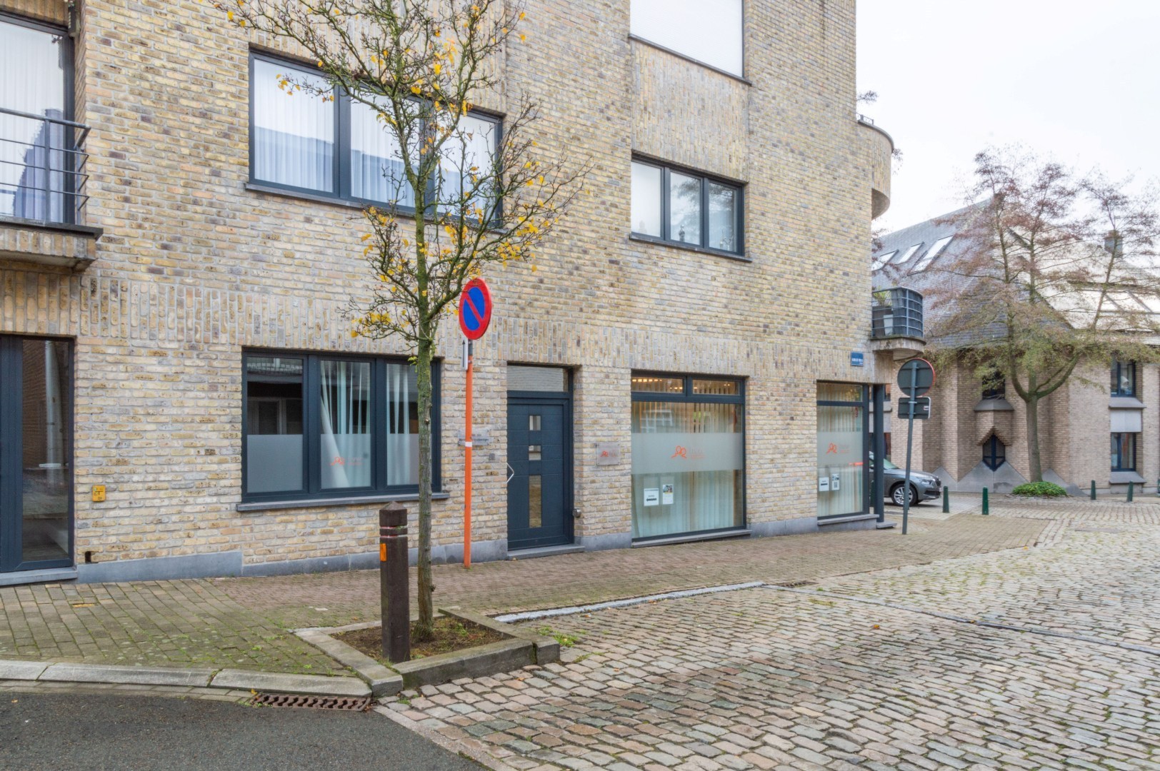 Commercial for sale in Halle - photo 3