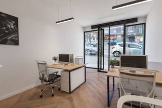 Welkom in deze unieke eigendom gelegen in het hart van Eeklo. Met een totale bruikbare oppervlakte van 134m² op een perceel van 66m², biedt dit...