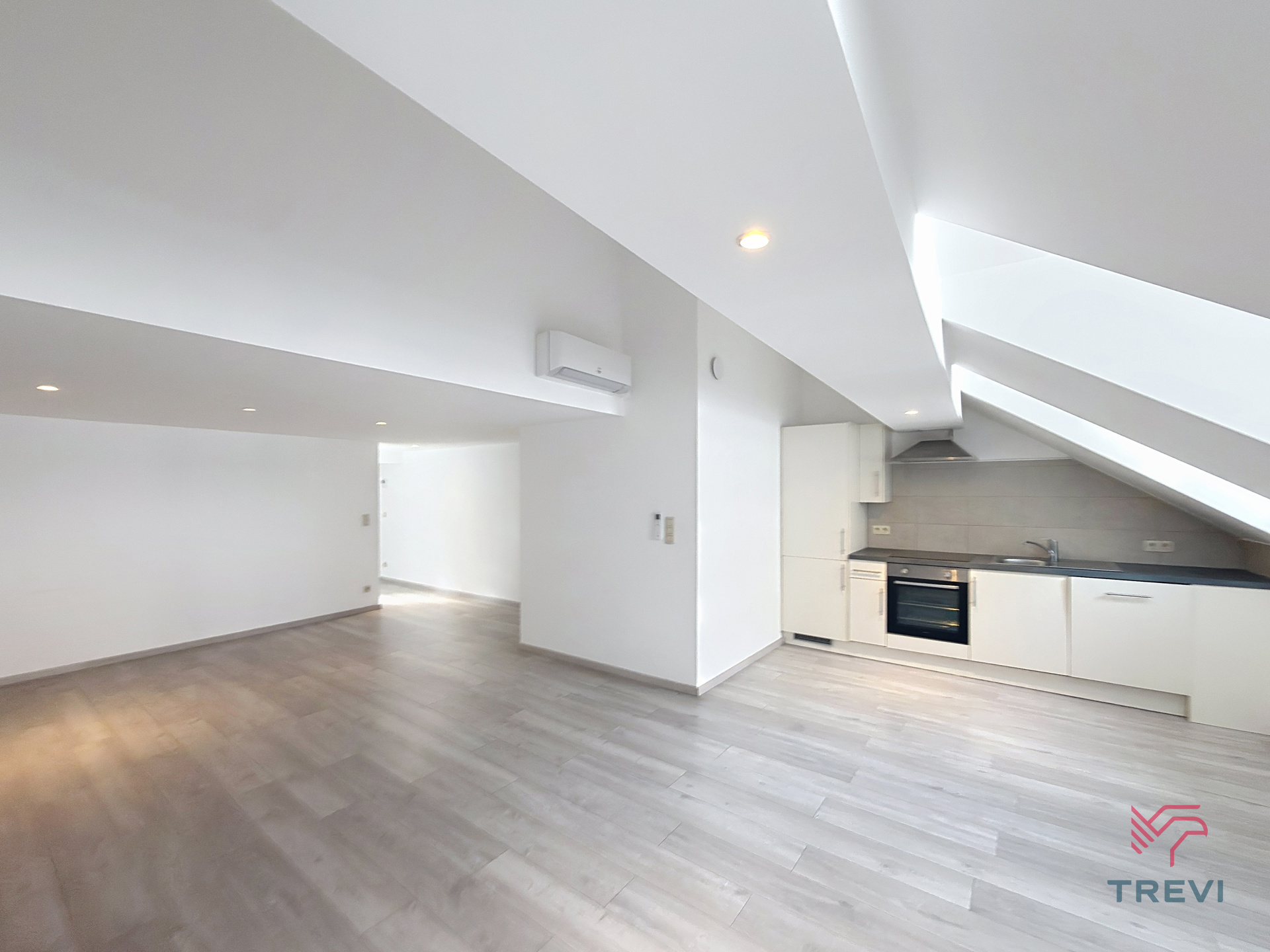 Appartement à louer à Bruxelles avec 2 chambres - photo 1