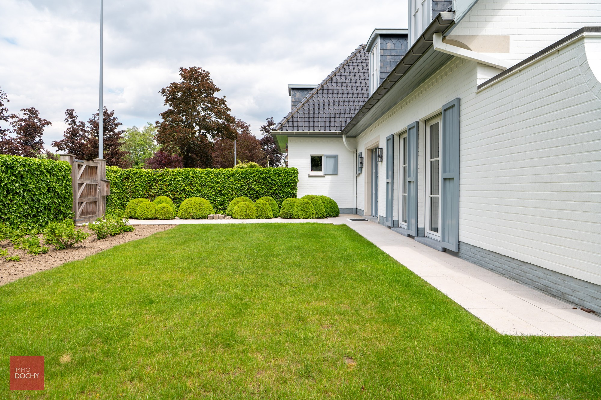 Centraal gelegen recente LUXE - VILLA met praktijkruimte in groene omgeving | Hernieuwenstraat - foto 2