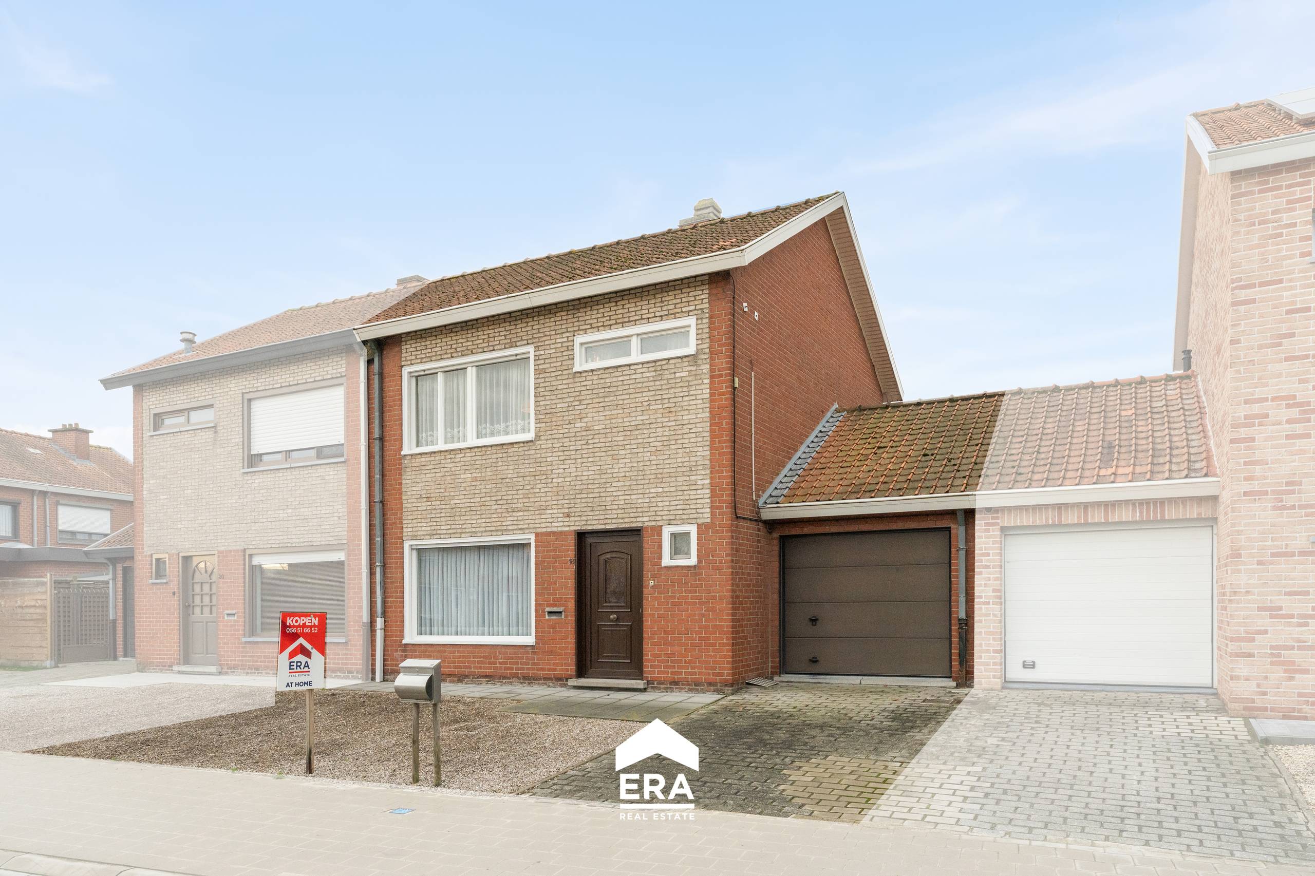 Woning met garage en tuin te koop in Sint-Eloois-Winkel - foto 2