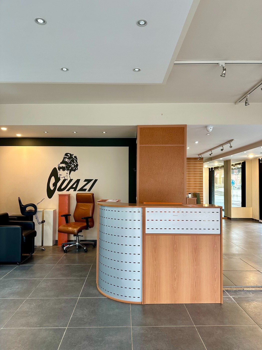 Handelspand 80m² op toplocatie in Sint-Niklaas - foto 2