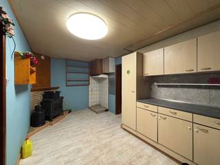 Deze te renoveren gezinswoning met twee slaapkamers is ideaal gelegen nabij het centrum van Leopoldsburg. Dankzij de nabijheid van winkels,...