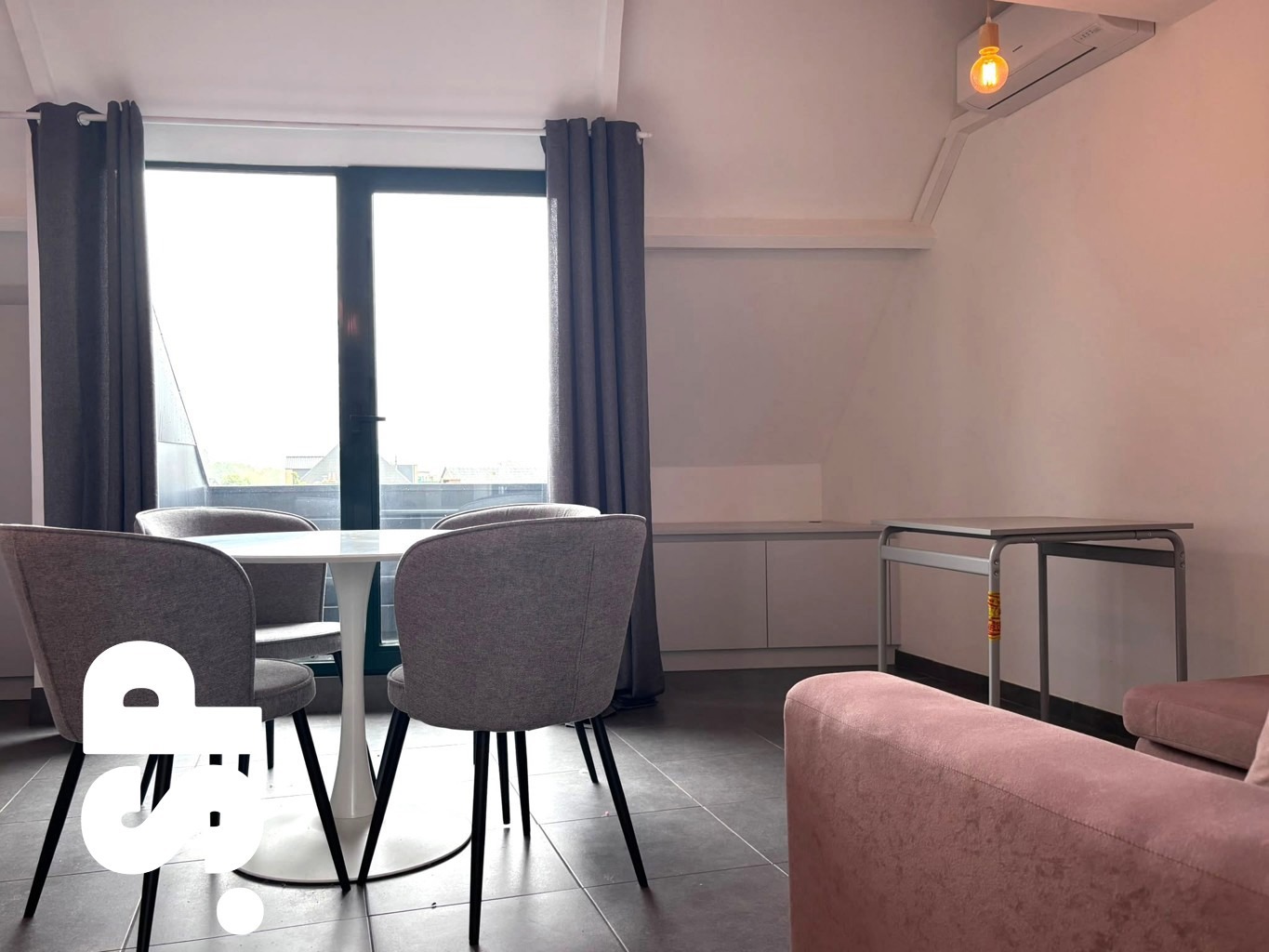 Knus duplex-appartement met ruim terras nabij het centrum van Geel. - foto 4