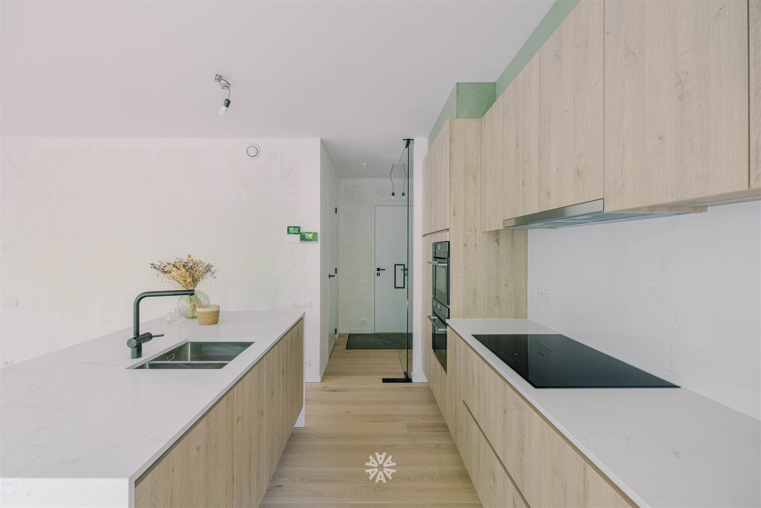 Appartement de 81 m² avec 1 chambre à Gen - photo 4