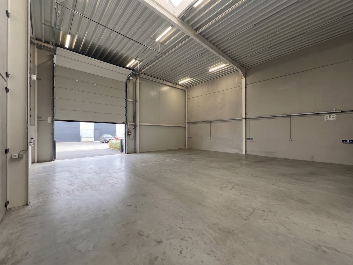 Modern SME unit (210m²) for rent at Assent-Park - photo 4