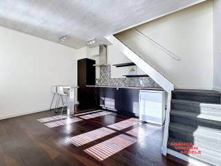 Deze charmante studio bevindt zich in het hart van Brugge en biedt een ideale leefruimte voor wie houdt van een centrale en comfortabele omgeving...
