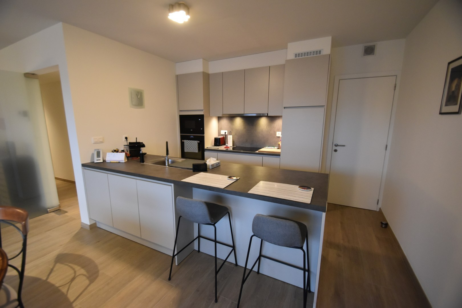 Centraal gelegen nieuwbouw appartement met staanplaats - foto 5