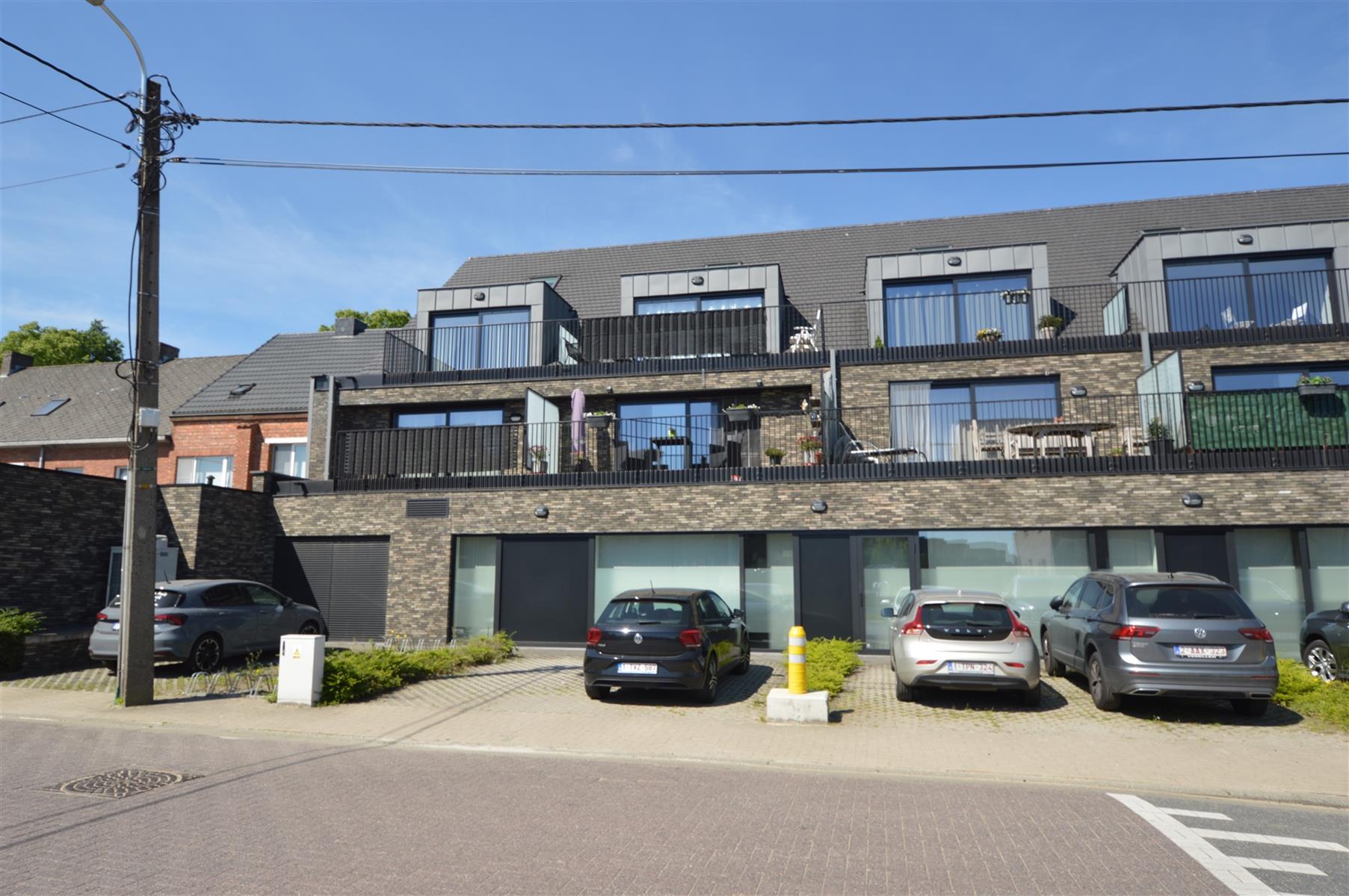Hedendaags, modern nieuwbouwappartement van 95m² met 2 slaapkamers, terras en autostandplaats - foto 2