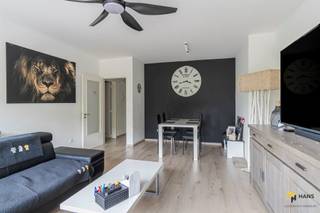 Nieuwdreef 118 (1e verd.) - Merksem Instapklaar appartement (85m²) met 2 slaapkamers, terras (4 m²) en gemeenschappelijke tuin in Merksem. In de...