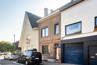 Deze op te frissen woning is rustig gelegen in een aangename straat, op wandel- en fietsafstand van scholen, winkels, het stadscentrum en...