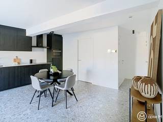 <span><strong>Aankoop mogelijk aan 2% registratierechten (onder voorwaarden)</strong></span><br /><br />Welkom in de Burgemeester Bollenstraat, een rustige en centraal gelegen straat kortbij het centrum van Hasselt. Hier vind je een instapklaar appartement op de eerste verdieping te koop dat comfort, duurzaamheid en locatie perfect combineert. Ideaal voor wie comfortabel wil wonen of investeren in kwalitatief vastgoed.<br /><br />De lichtrijke leefruimte in dit appartement sluit aan op een moderne open keuken, afgewerkt met kwalitatieve en duurzame materialen. De slaapkamer heeft een parketvloer, en de badkamer is ingericht met inloopdouche en lavabo. Een apart gastentoilet en vloerverwarming zorgen voor extra wooncomfort. <br /><br />Dankzij de combinatie van een warmtepomp, zonnepanelen en EPC A, woon je hier heel energiezuinig. Er is ook een wachtleiding voorzien voor het plaatsen van een laadpaal.<br /><br /><strong>Wat is er INBEGREPEN?</strong>
<ul>
	<li>Gemeenschappelijke fietsenberging</li>
	<li>Het appartement is professioneel geschilderd ter waarde van € 6.000</li>
	<li>Verlichting werd reeds geïnstalleerd ter waarde van € 1.500</li>
</ul>
<strong>Zin om dit appartement van dichtbij te ontdekken?</strong><br />Mail carine@optie-m.be of bel haar op 0478 41 58 70. Ze maakt graag tijd voor jou!<br /><br />*Prijs is exclusief kelderberging en aansluitkosten<br /><br />Wens je graag een gratis en vrijblijvende schatting van je woning? Contacteer ons gerust voor een afspraak.<br /><br />VG - WG -  GMO - GVKR - GVV
