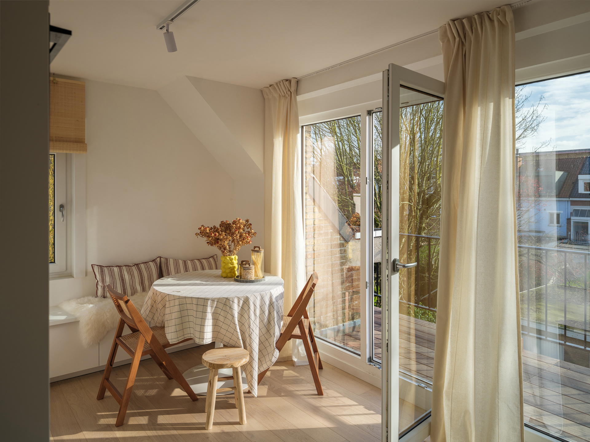 Stijlvol gerenoveerde duplex met terras nabij Miljoenenkwartier en UZ Gent - foto 4