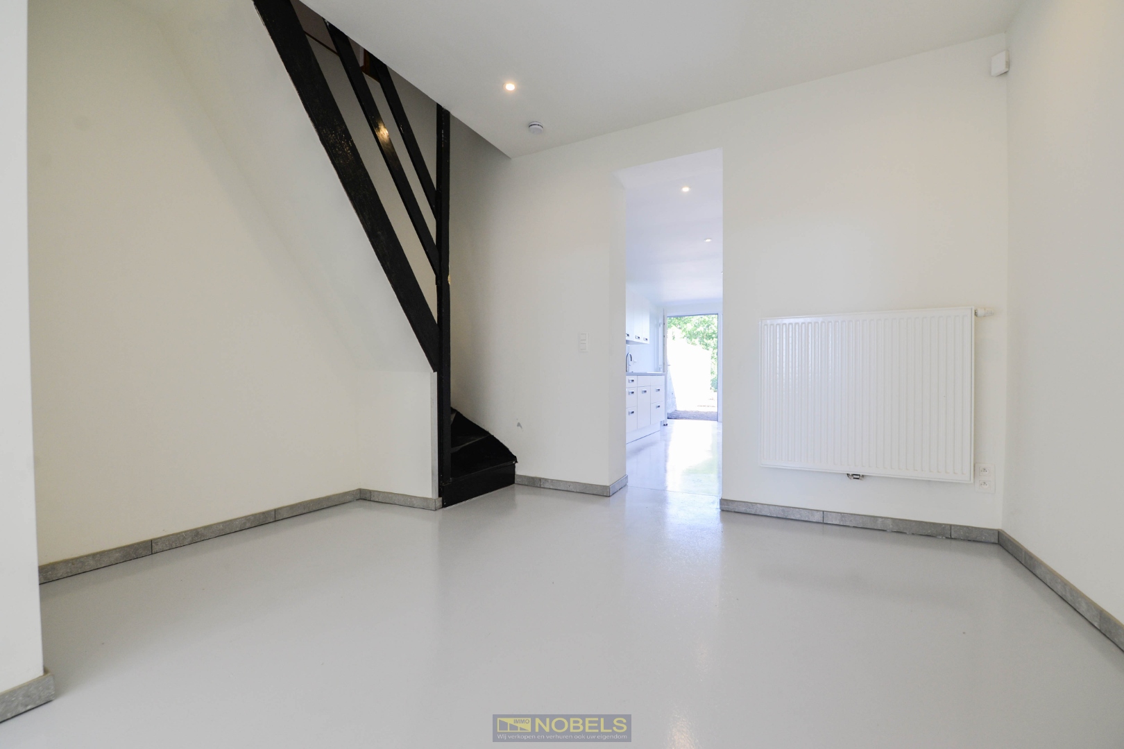 Te koop, instapklare eigendom met stadstuin en 3 slaapkamers op toffe ligging te Ronse - foto 5