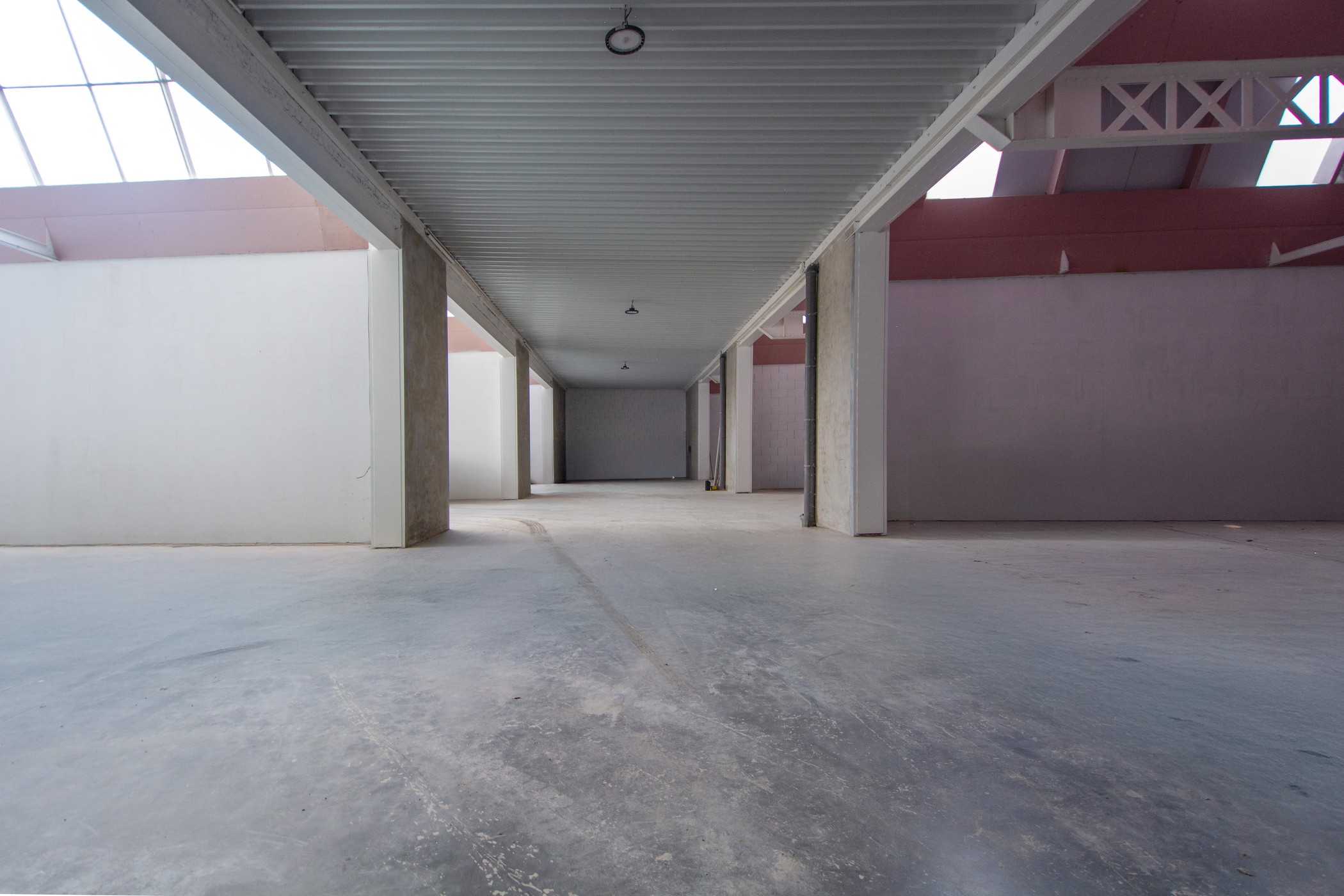 Investeringsopportuniteit van 13 KMO-units met totale oppervlakte van 4.800 m² gebouwen en 3.300 m² buitenruimte - foto 5