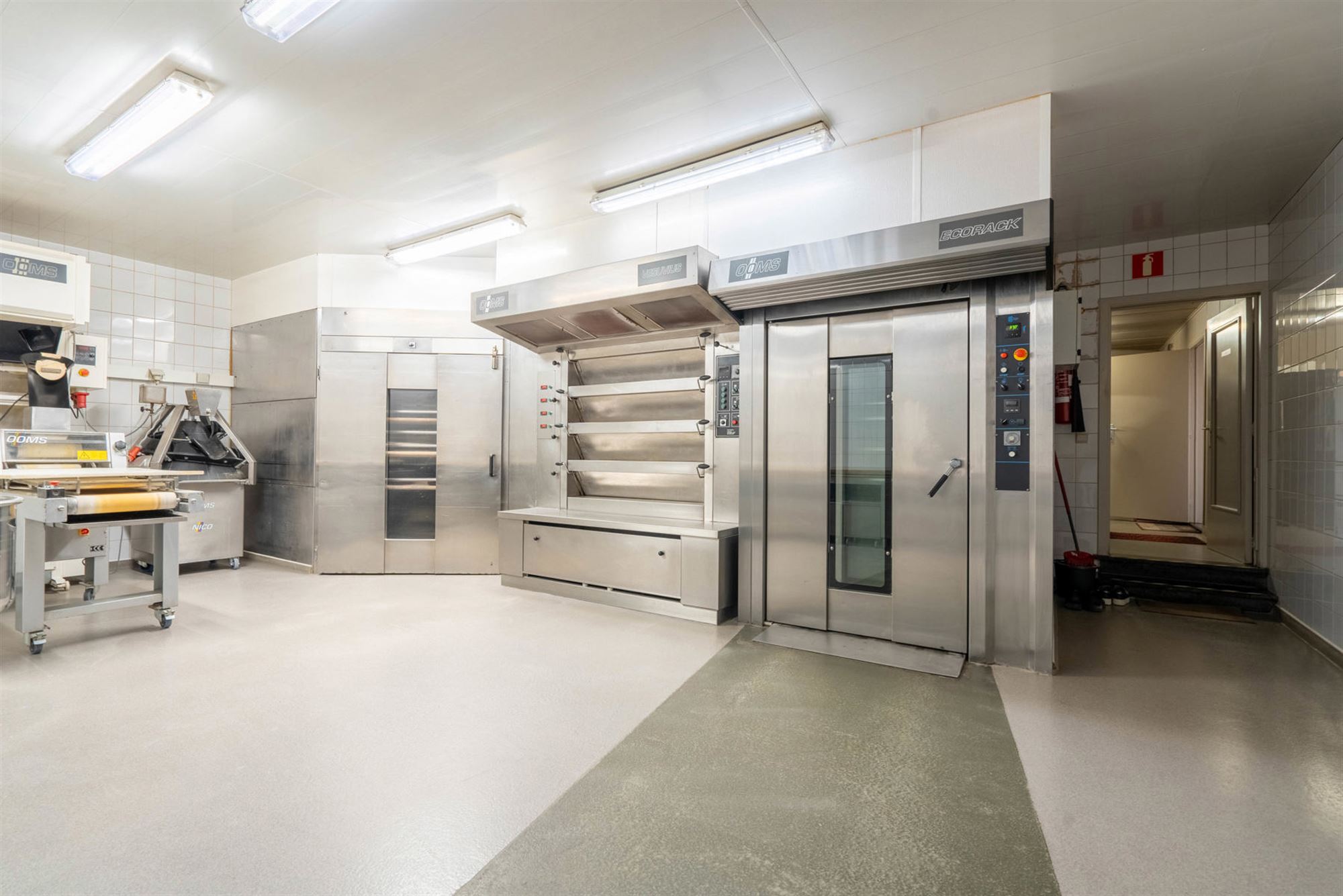 Commercial à vendre à Heist-op-den-Berg avec 3 chambres - photo 4