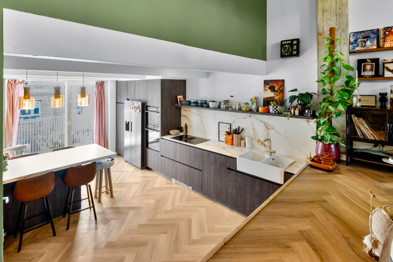 UNIEKE KNAPPE HEEL BIJZONDERE RECENTE LOFT MET HOGE PLAFONDS EN UITZONDERLIJKE INDELING - foto 5