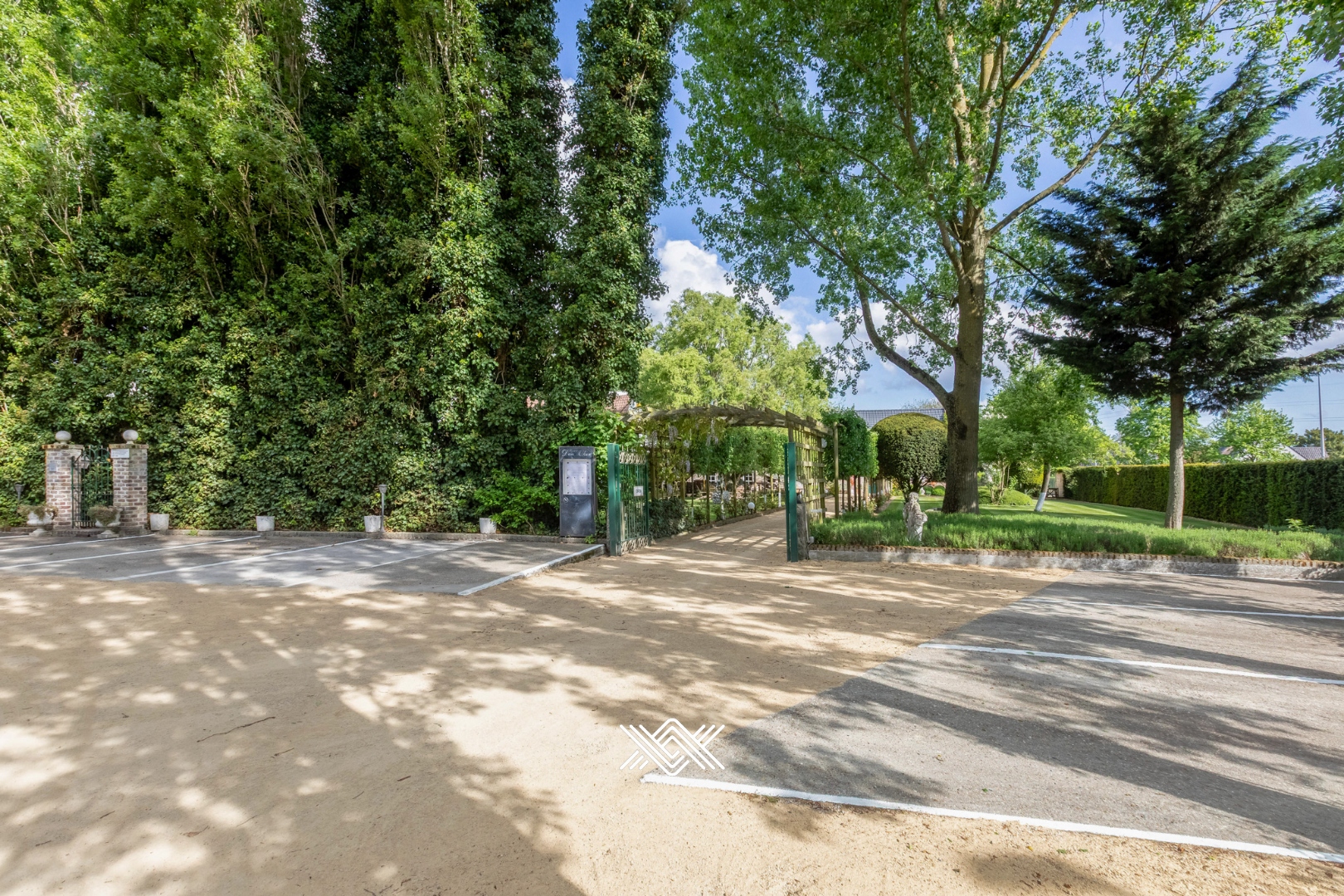 Unieke eigendom met uitzonderlijke ligging aan het water in Lievegem - foto 3