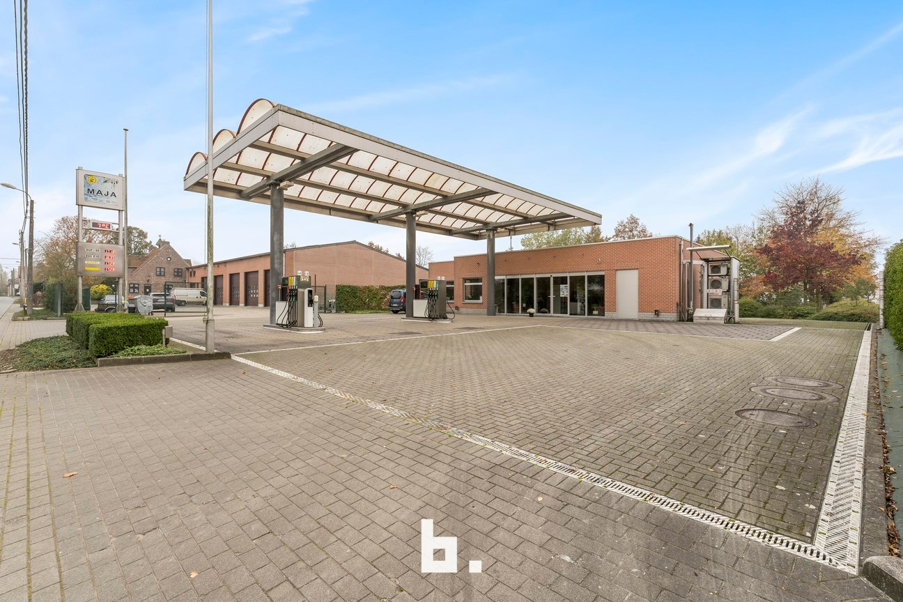 Tankstation met bijhorende shop - foto 3