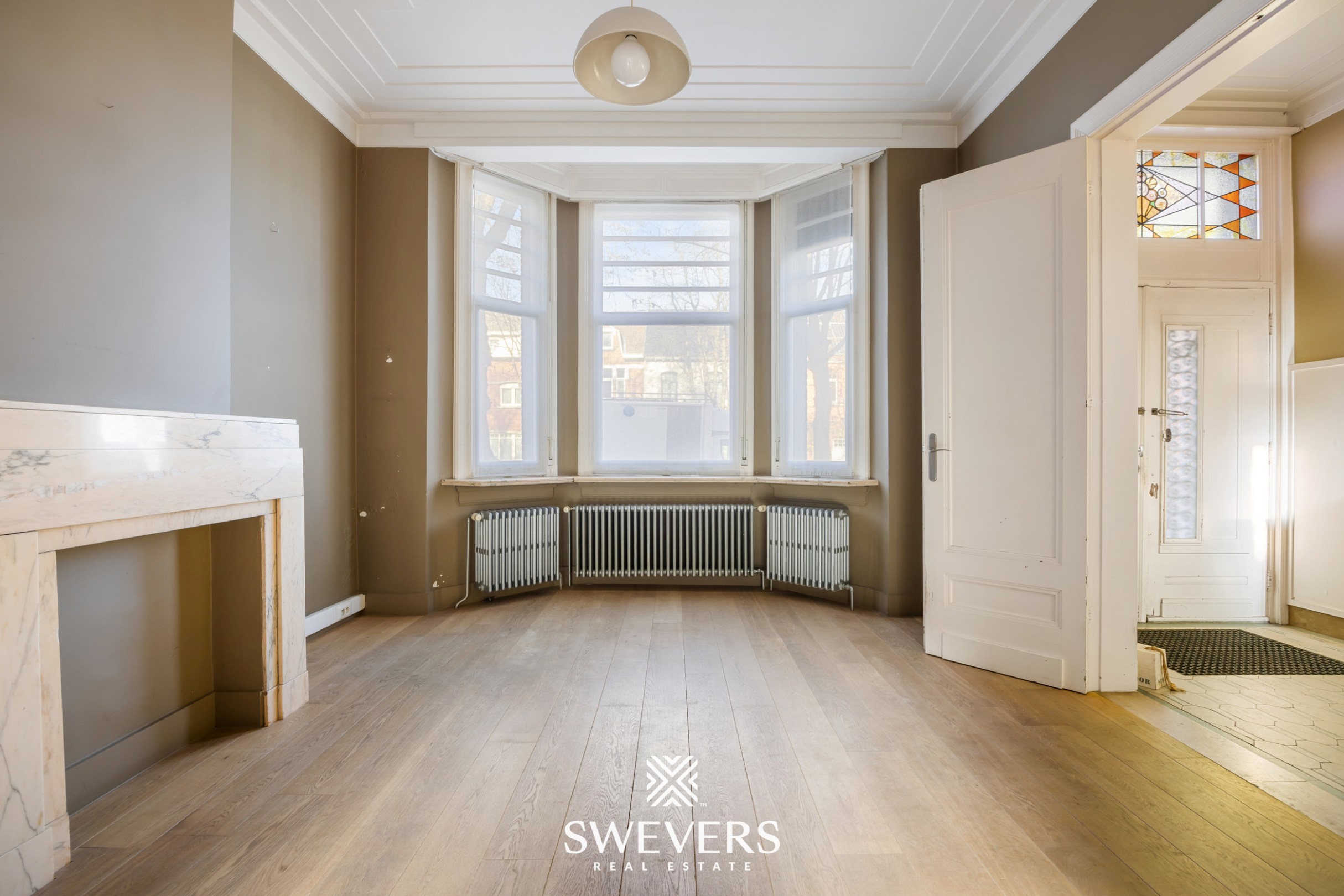 Karaktervol herenhuis met 6 slaapkamers, 2 badkamers en tuintje in Mol - foto 5