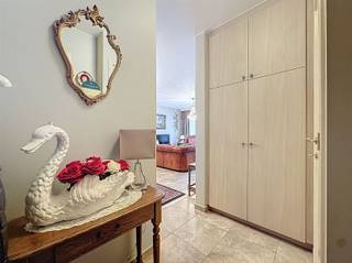 Zeer energiezuinig en ruim appartement met lift en PDit prachtig appartement is ideaal gelegen nabij het centrum van Brasschaat, op wandelafstand van...