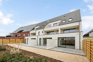 INDIEN U EEN BEZOEK WENST IN TE PLANNEN GELIEVE EEN BEZOEK AAN TE VRAGEN VIA WWW.HILLEWAERE.BE VIA DE RODE KNOPIn het centrum van Keerbergen vindt u...