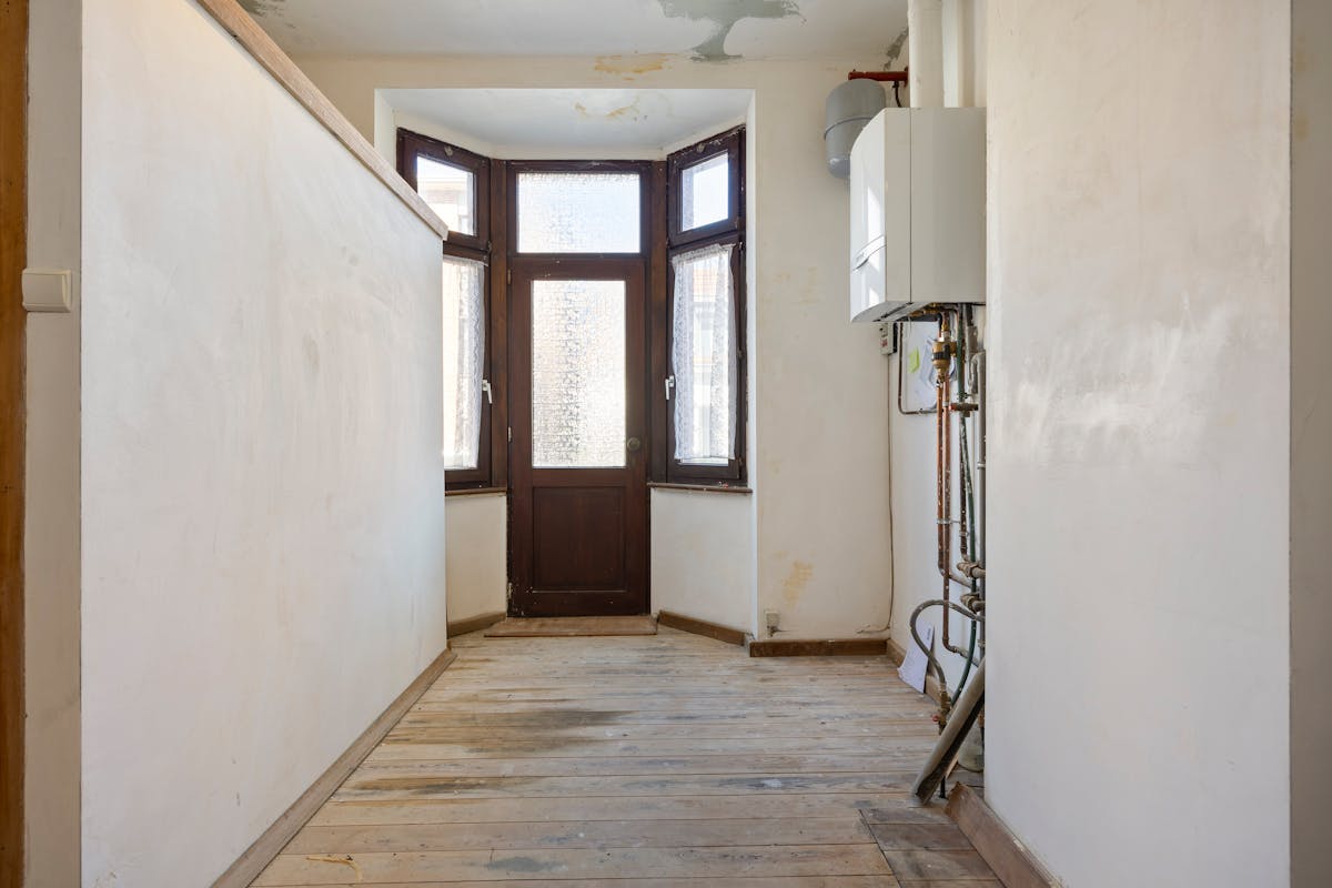 Charmant huis met veel potentieel te koop in Kapellen! - foto 4