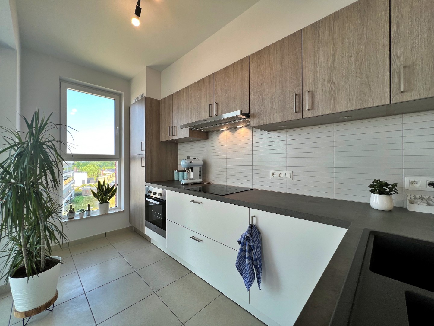 Instapklaar appartement met 2 slaapkamers en ondergrondse parkeerplaats te huur in centrum van Aalter - foto 5