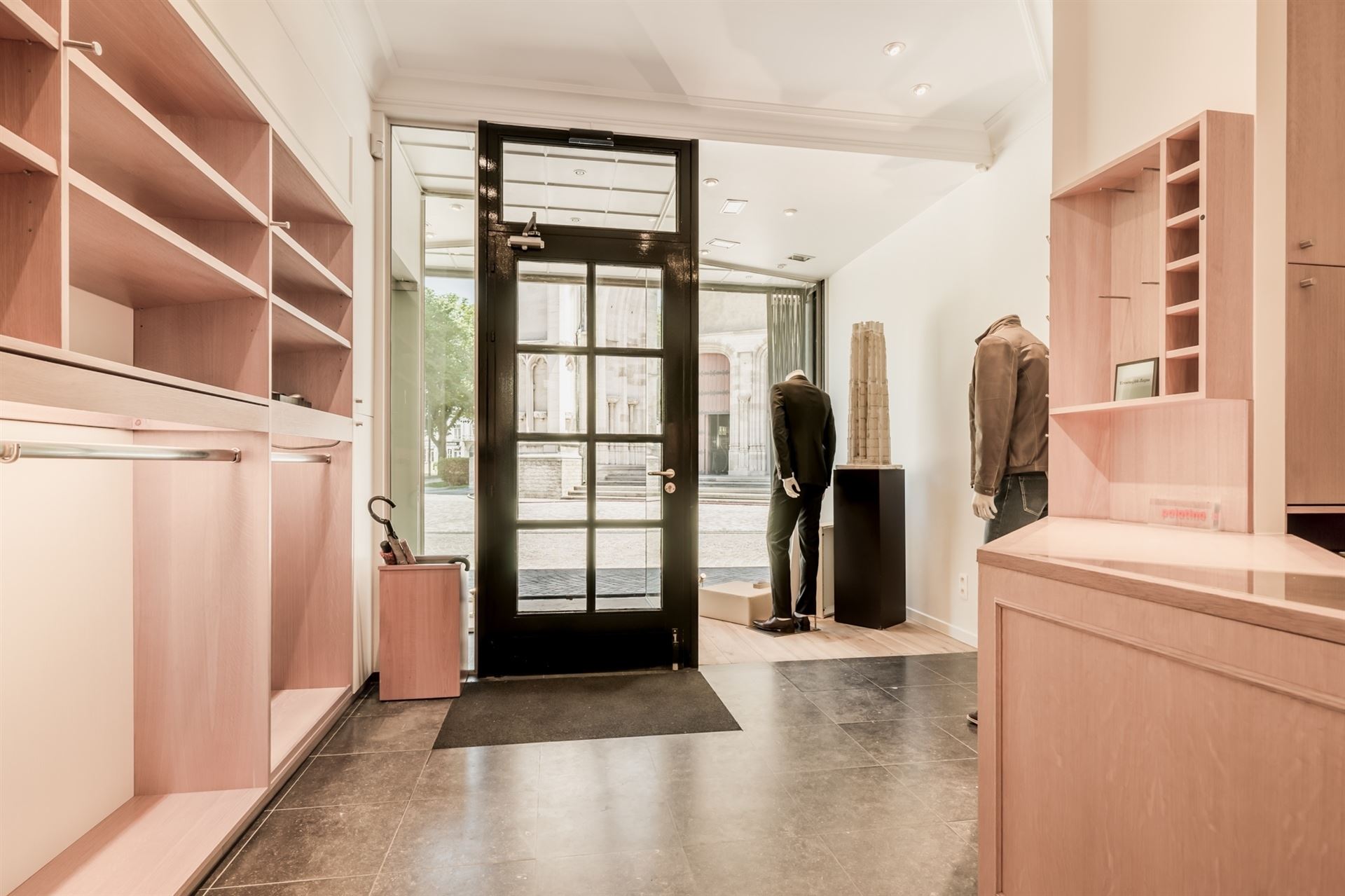 OPBRENGSTEIGENDOM + (HANDEL + MOG. 2 APPARTEMENTEN) - foto 5