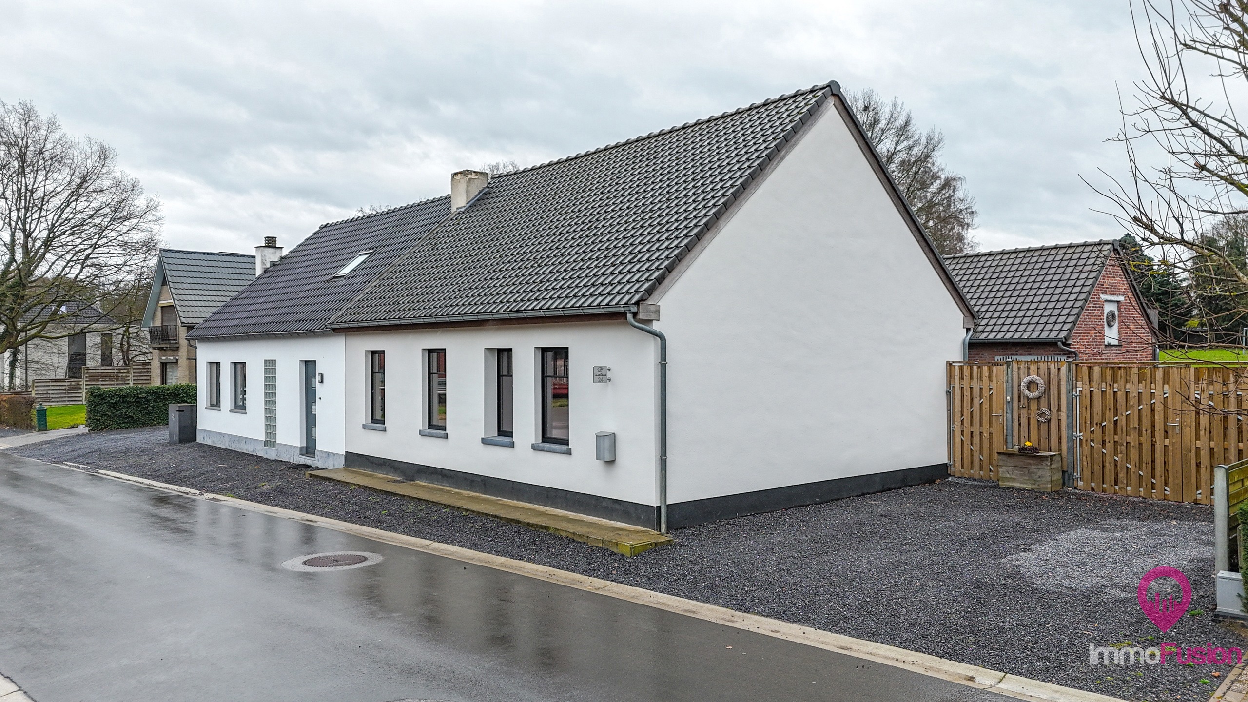 Gerenoveerde landelijk moderne woning op 21 are met 4 suites! - foto 3