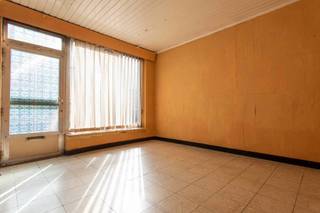 Deze woning ligt in het centrum van Aalst, op wandelafstand van winkels, scholen en openbaar vervoer. Ze beschikt over een ruime leefruimte,...