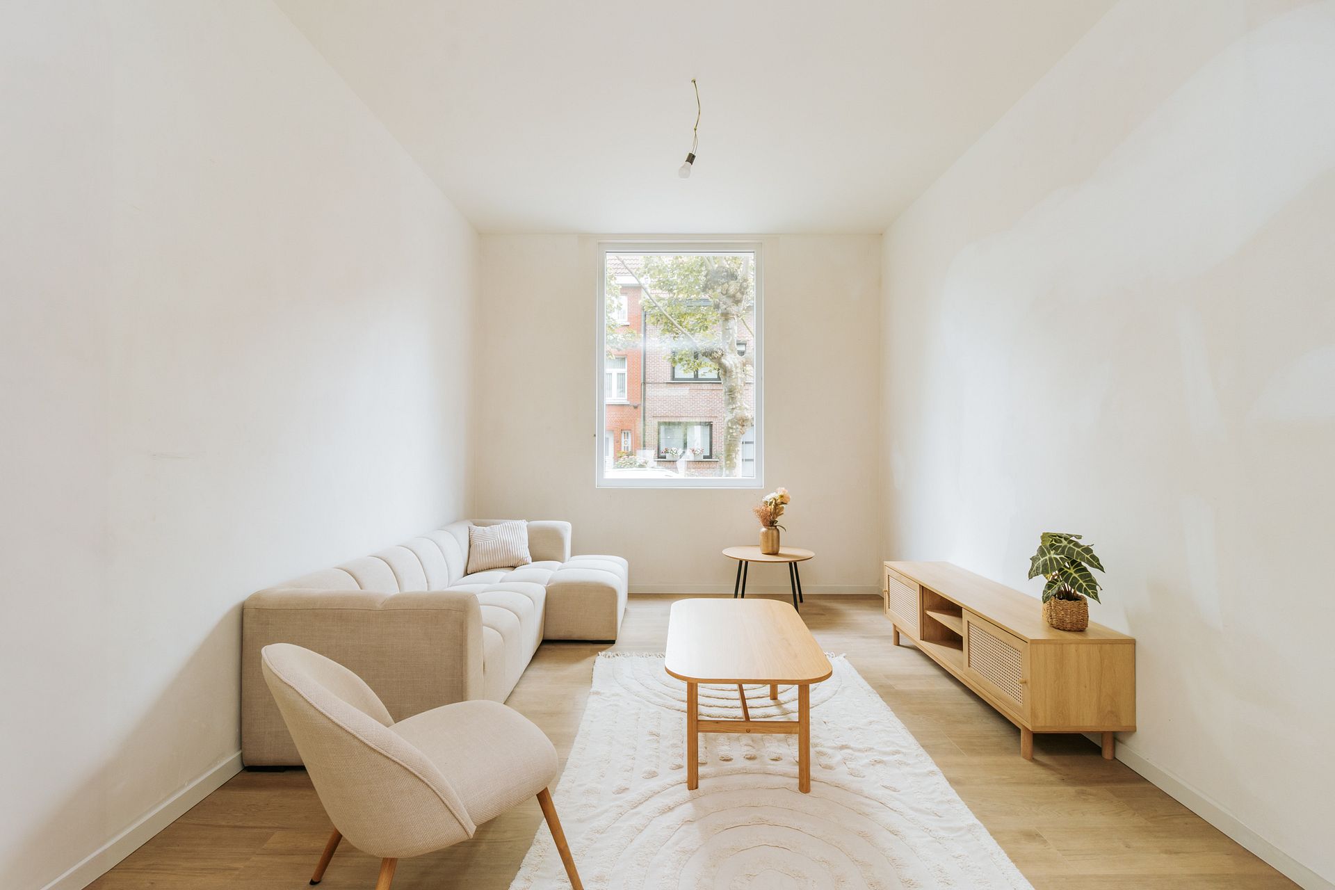 Prachtig gerenoveerde woning met 3 slaapkamers en tuin - foto 2