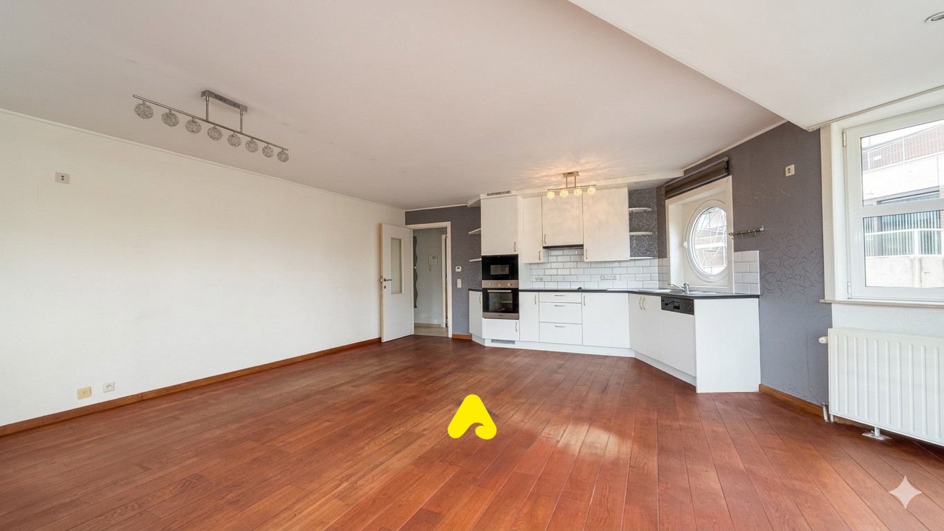 Lichtrijke appartement op de 2e verdieping - foto 4