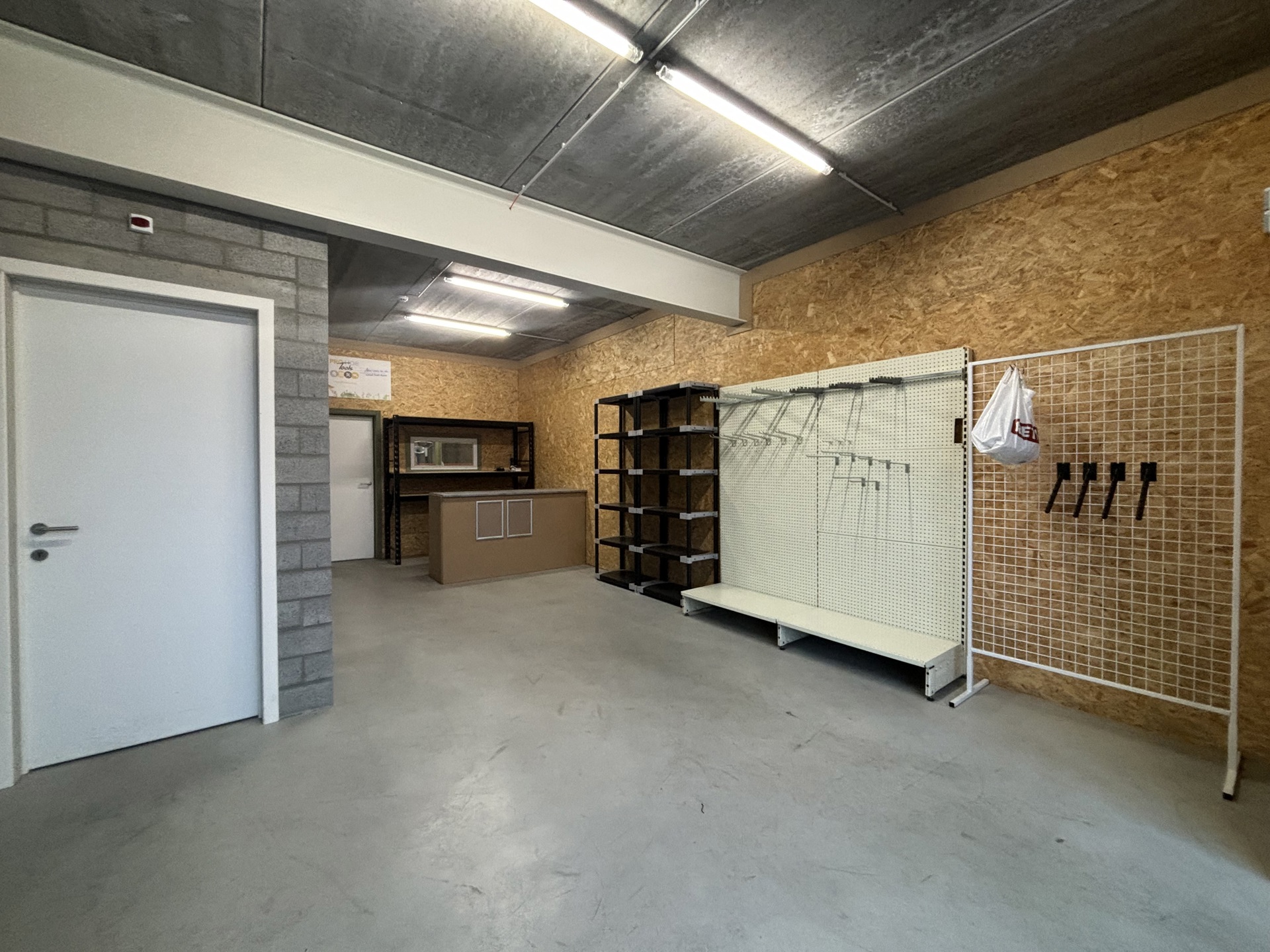 Commercial à louer à Merksplas - photo 2