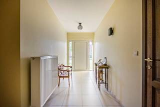 Deze instapklare en energiezuinige woning in het landelijke Langdorp biedt een mooie mix van ruimte, licht en comfort.Je komt binnen in een aangename...