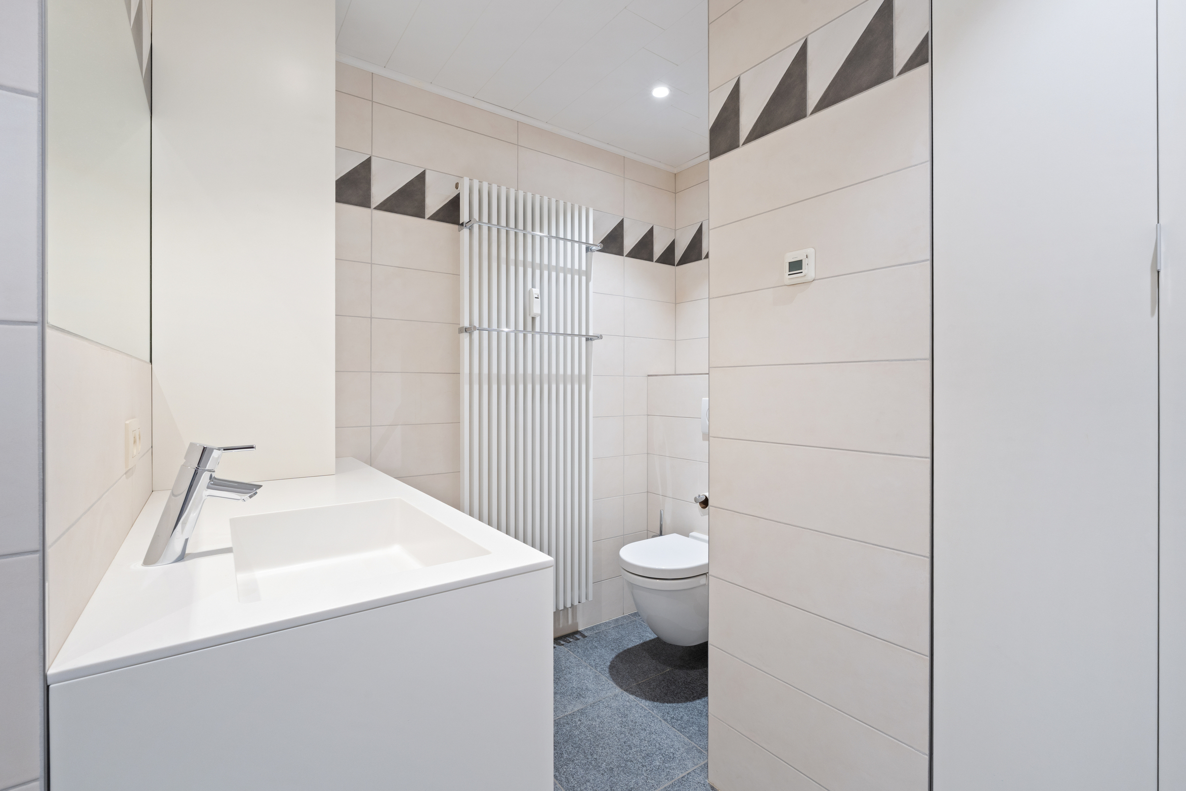 Te koop in Meise, ruim appartement met 3 slaapkamers. - foto 2