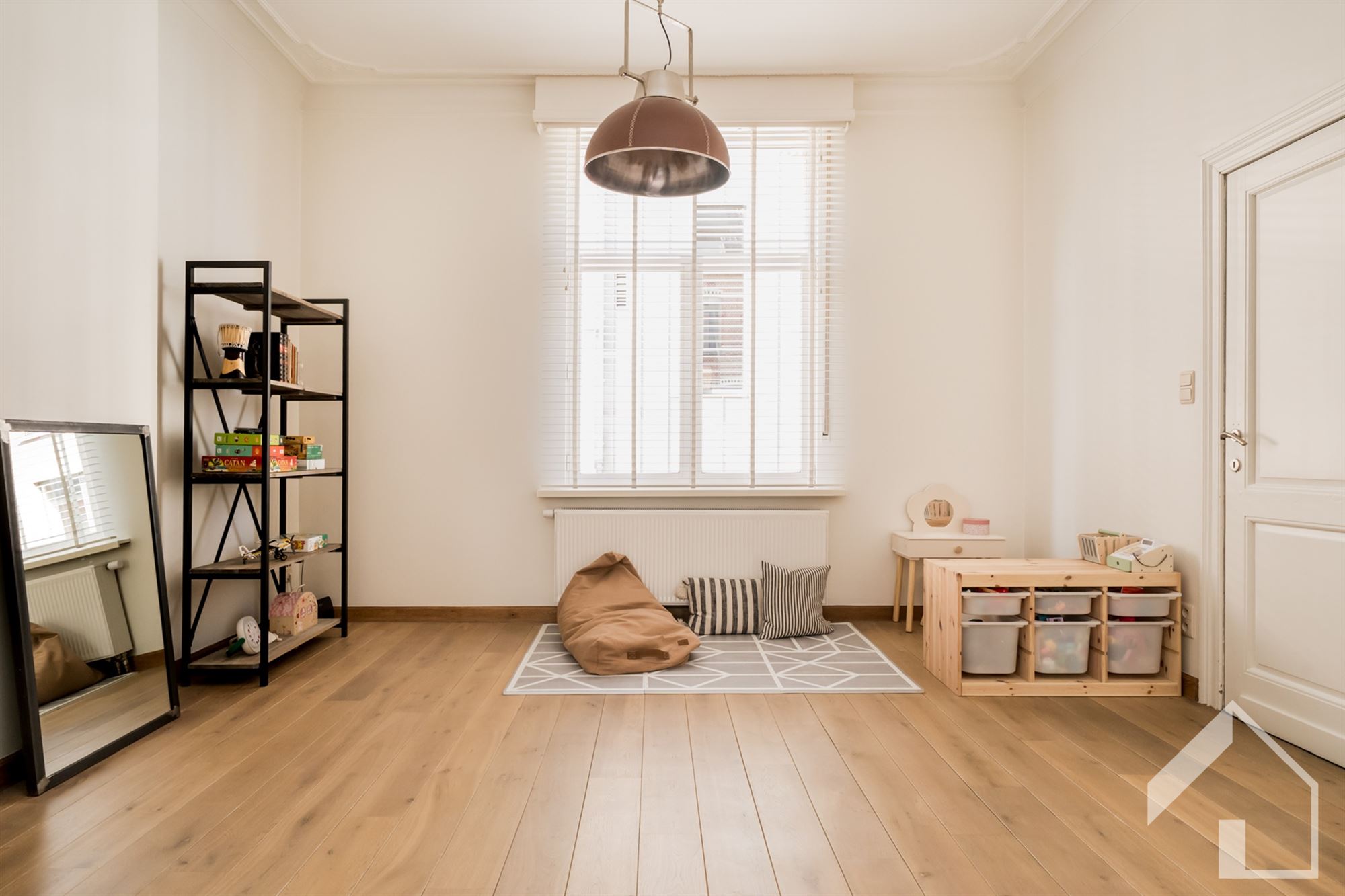 Comfortabele, ruime, instapklare woning met 5 slaapkamers - foto 4