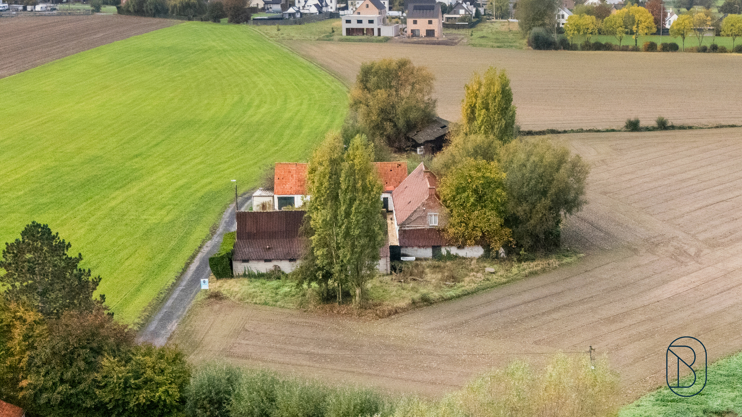 Mooi gelegen te renoveren/af te breken hoeve. - foto 4