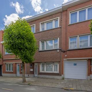 Charmante en gerenoveerde ééngezinswoning met stadstuin in leuke straat te Anderlecht.In een rustige, aangename woonwijk van Anderlecht, op...