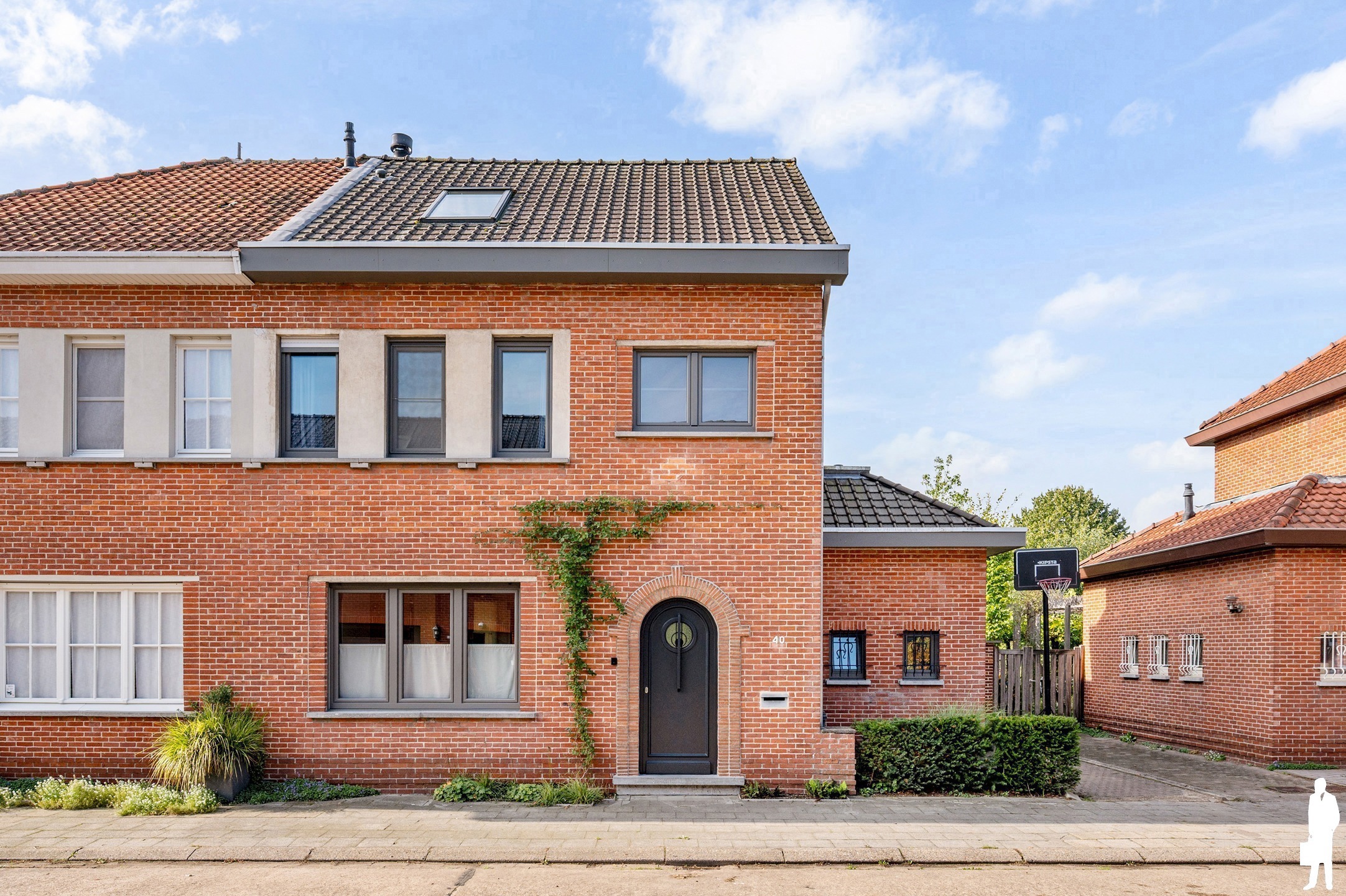 Instapklare en ruime halfopen woning in Maria-ter-Heide! - foto 1